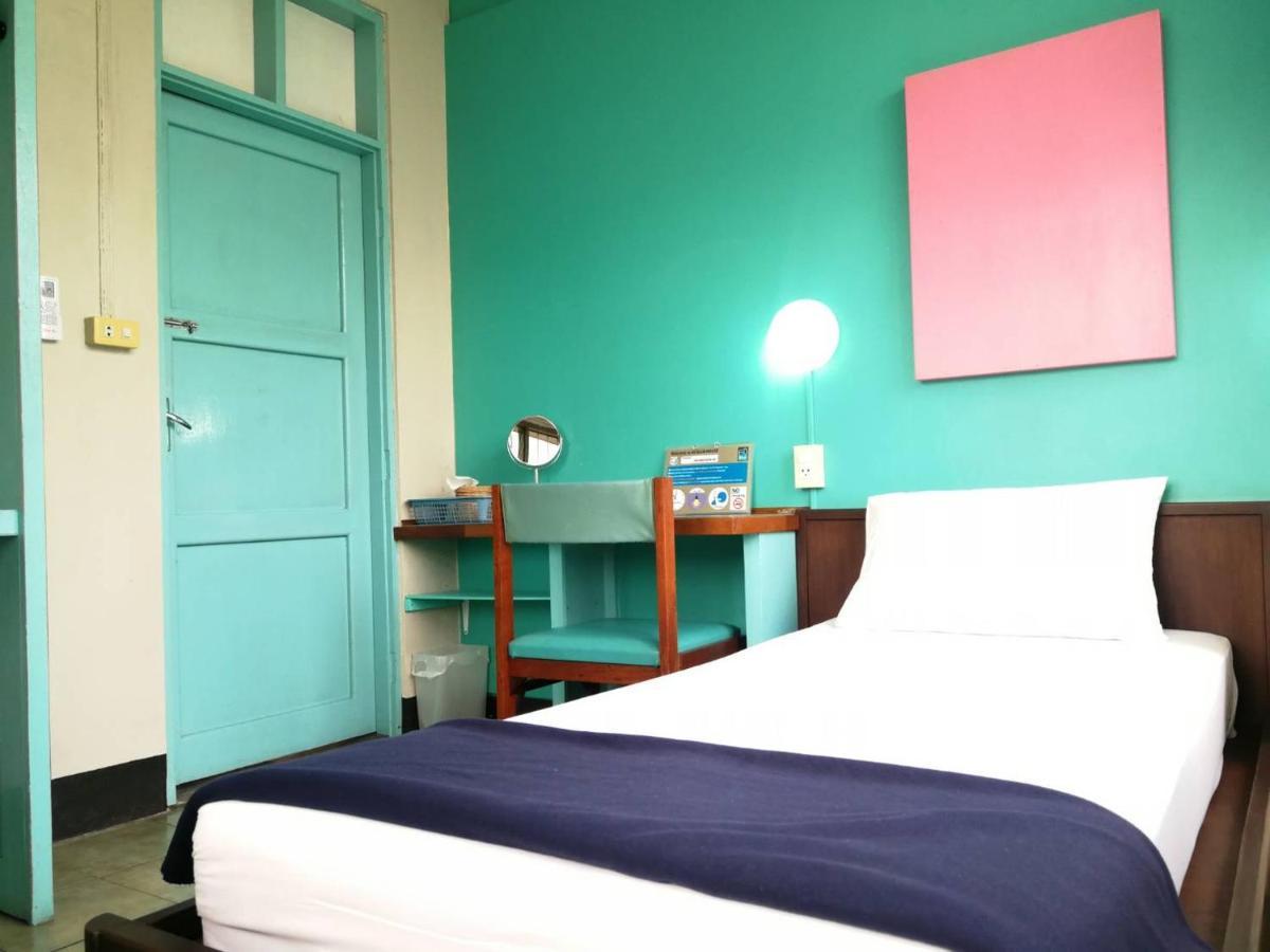 60 Blue House Hotel Chiang Mai Buitenkant foto